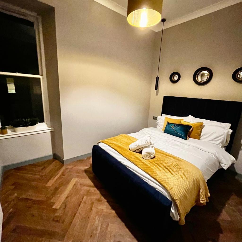 1 Bed Apt In West End Глазгоу Екстериор снимка